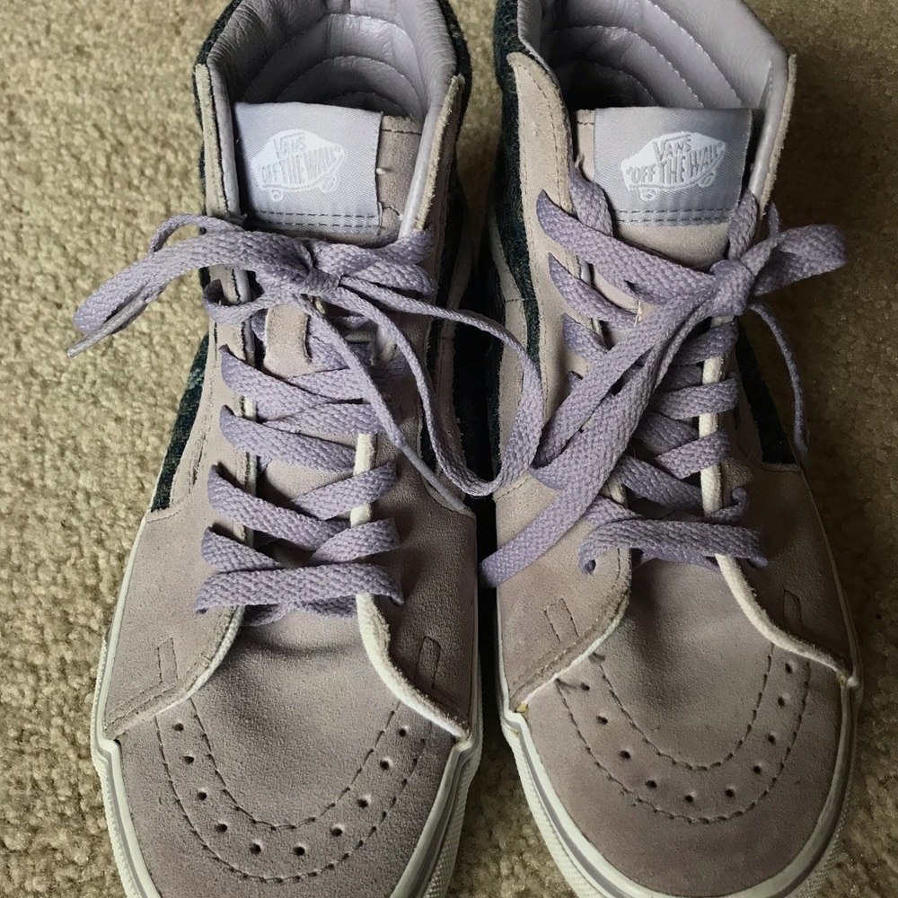 High-Top Women’s Sneakers in Lavender and Teal - Picture 5 of 8